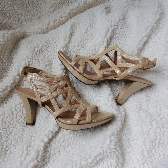 naturalizer logic dress sandals